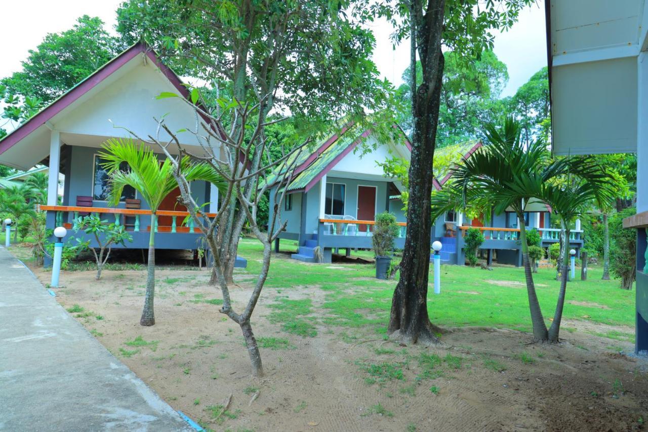 ランタ パーム ビーチ リゾート Ko Lanta エクステリア 写真